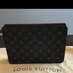 Auth LV Homme pouch